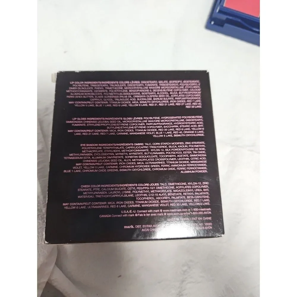 Avon‎ Mark Makeup Palette South Beach